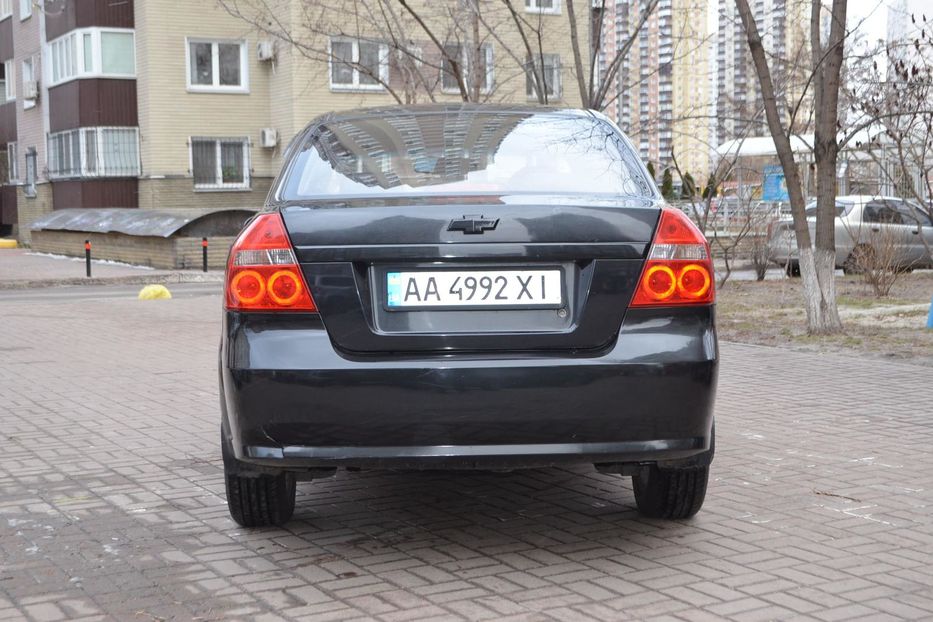 Продам Chevrolet Aveo 2011 года в Киеве