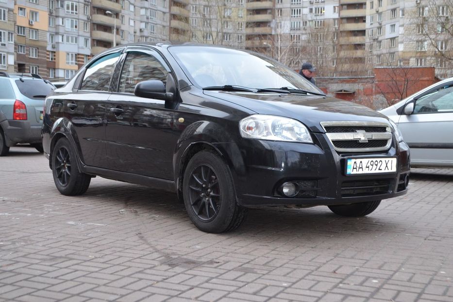 Продам Chevrolet Aveo 2011 года в Киеве