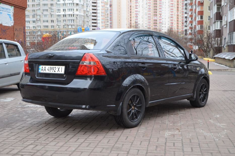 Продам Chevrolet Aveo 2011 года в Киеве