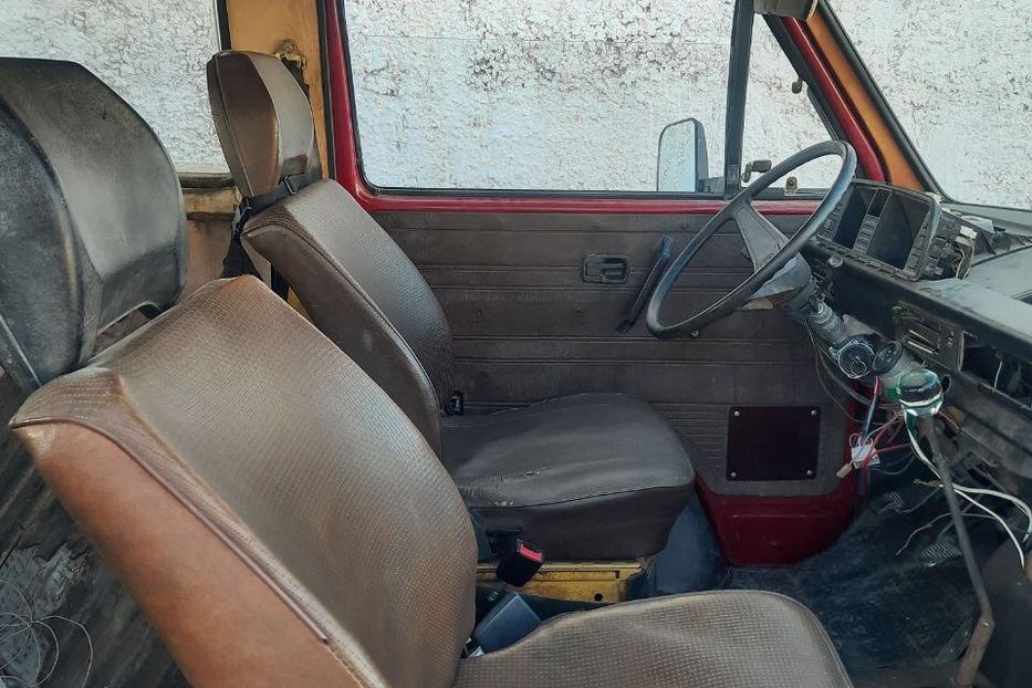 Продам Volkswagen T4 (Transporter) груз 1980 года в г. Бердянск, Запорожская область