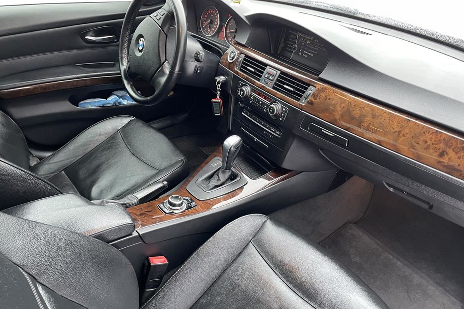 Продам BMW 335 Е 92 2011 года в Харькове