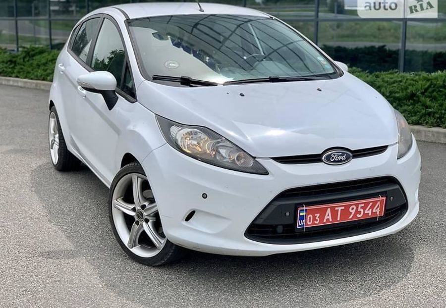 Продам Ford Fiesta 2011 года в Днепре