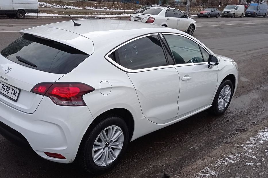 Продам Citroen DS4 2012 года в Киеве