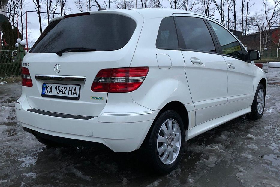 Продам Mercedes-Benz B 180 2009 года в Киеве