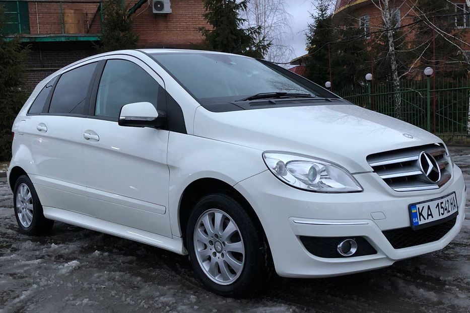 Продам Mercedes-Benz B 180 2009 года в Киеве