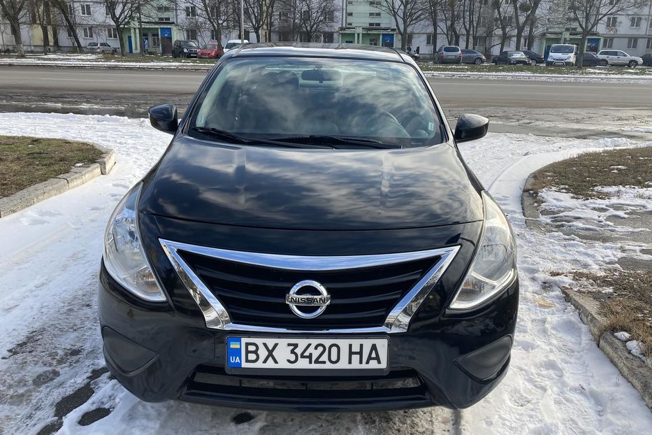 Продам Nissan Versa 2017 года в Киеве