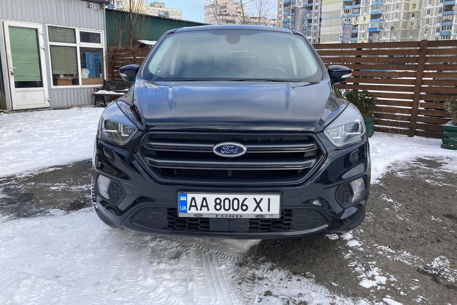Продам Ford Escape 2014 года в Киеве