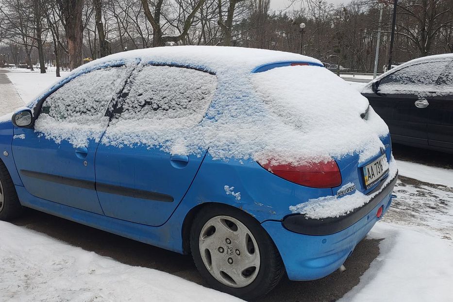 Продам Peugeot 206 2003 года в Киеве