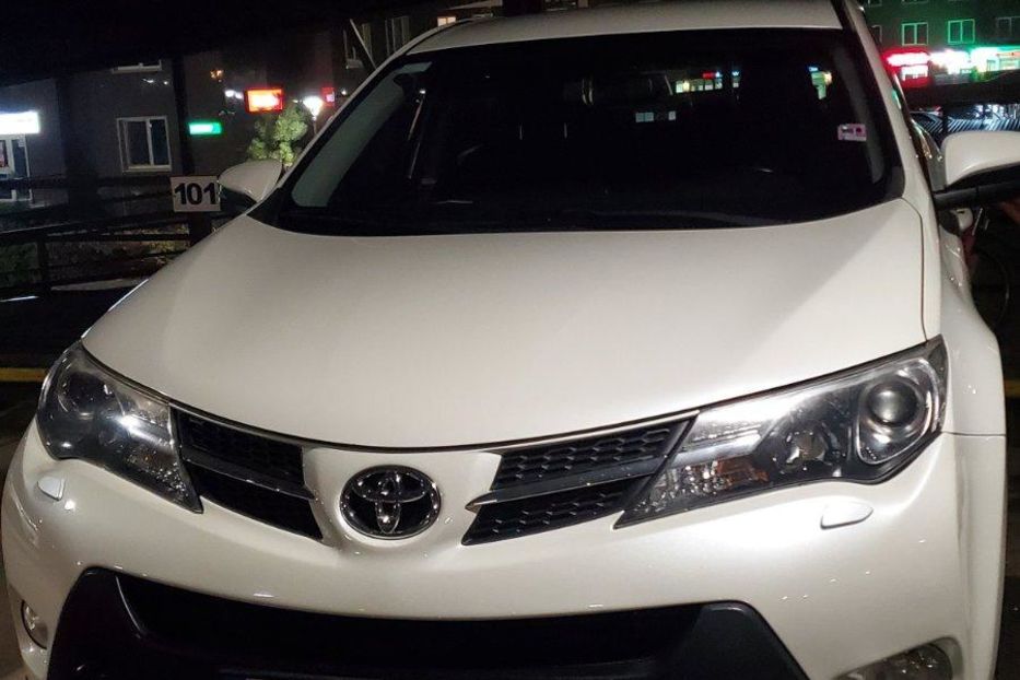 Продам Toyota Rav 4 2013 года в Одессе