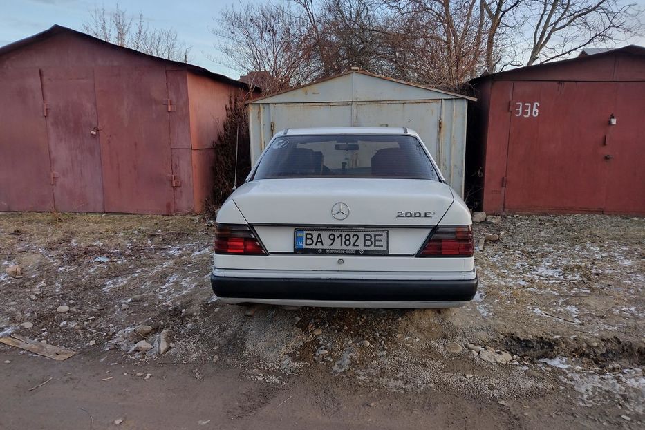 Продам Mercedes-Benz E-Class Центральний замок,електро люк. 1991 года в г. Коломыя, Ивано-Франковская область