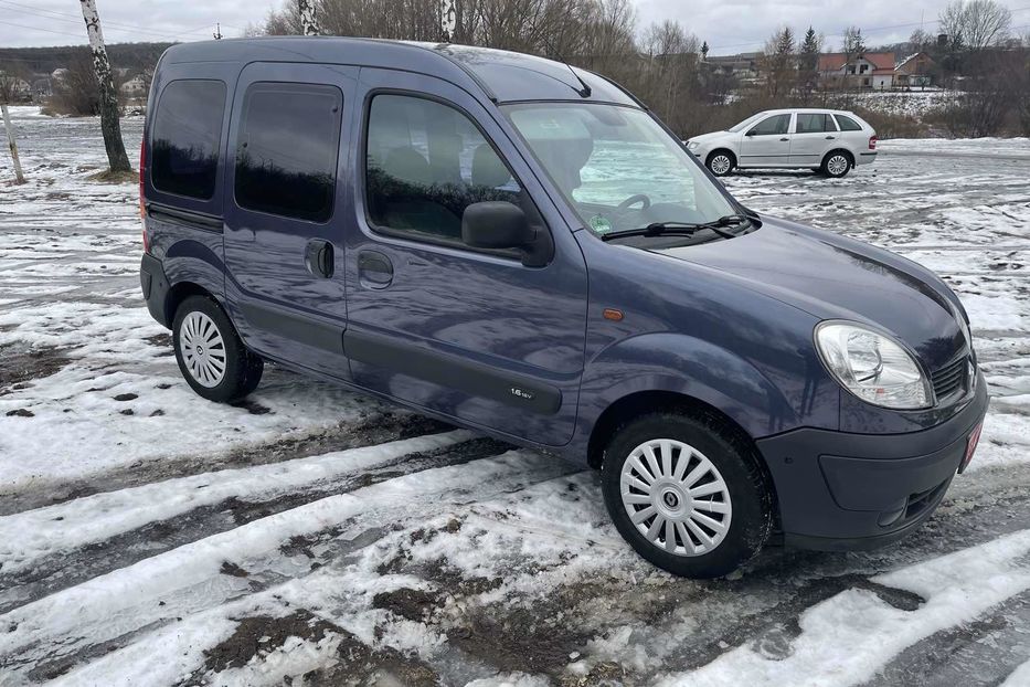 Продам Renault Kangoo пасс. 1.6 бензин 2003 года в г. Красилов, Хмельницкая область