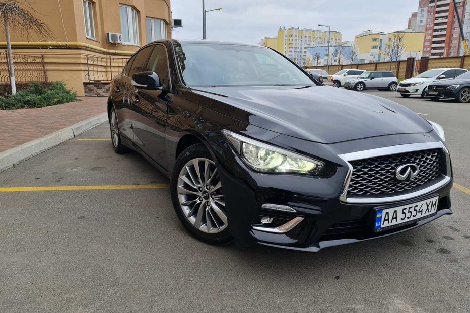 Продам Infiniti Q50 4х4 2017 года в Киеве