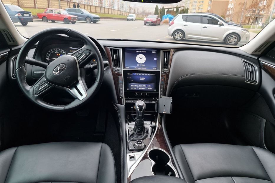 Продам Infiniti Q50 4х4 2017 года в Киеве