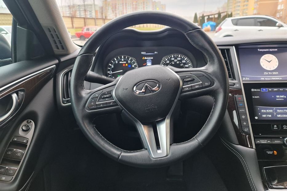 Продам Infiniti Q50 4х4 2017 года в Киеве