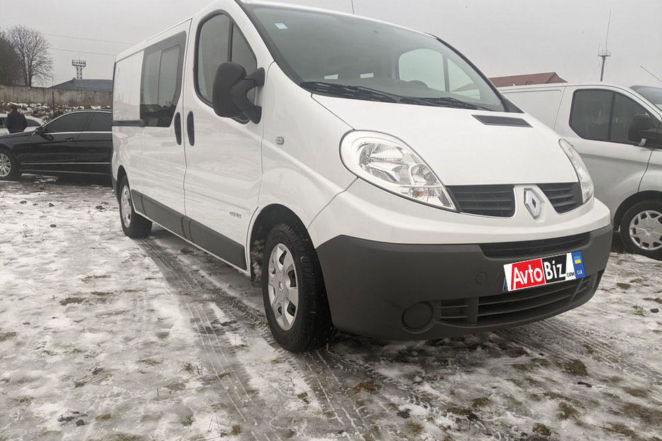 Продам Renault Trafic пасс. 2014 года в Ровно