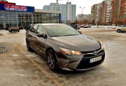 Продам Toyota Camry SE 2016 года в Черкассах