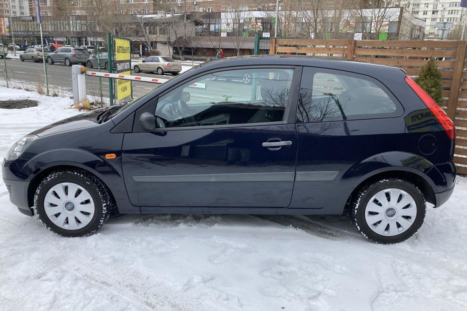 Продам Ford Fiesta 2006 года в Киеве