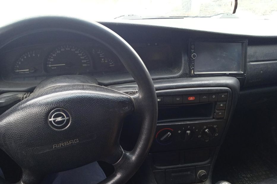 Продам Opel Vectra B Седан 1999 года в г. Доброполье, Донецкая область
