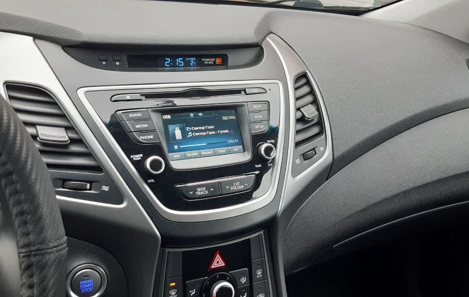 Продам Hyundai Elantra SE 2015 года в Киеве
