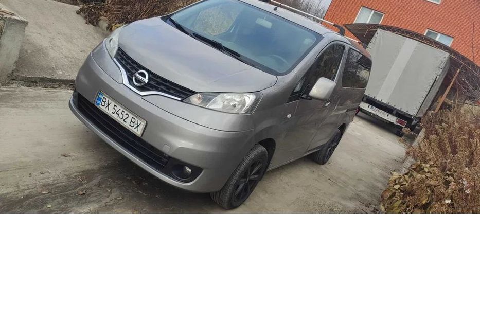 Продам Nissan NV 200 EVALIA 2015 года в Хмельницком