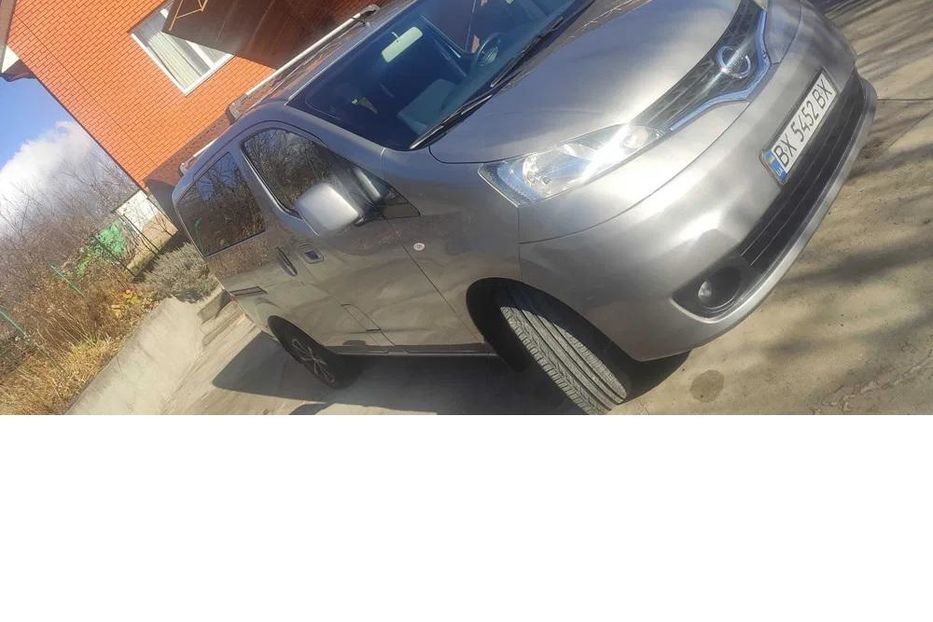 Продам Nissan NV 200 EVALIA 2015 года в Хмельницком