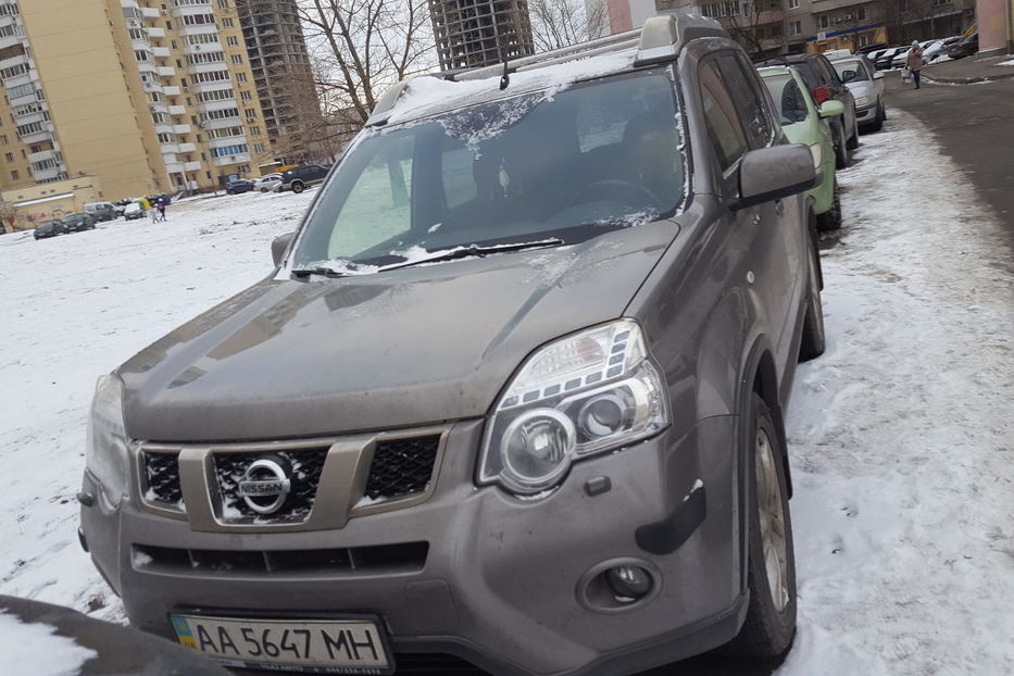 Продам Nissan X-Trail Оснащена рейлингами под багажник и защитными накладками на дверцы и турботаймером 2012 года в Киеве