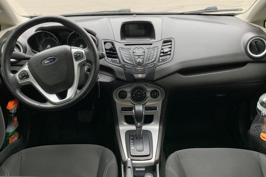 Продам Ford Fiesta Se 2015 года в Запорожье