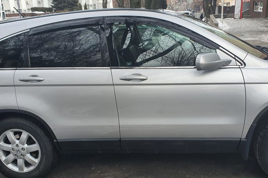 Продам Honda CR-V 2009 года в Днепре