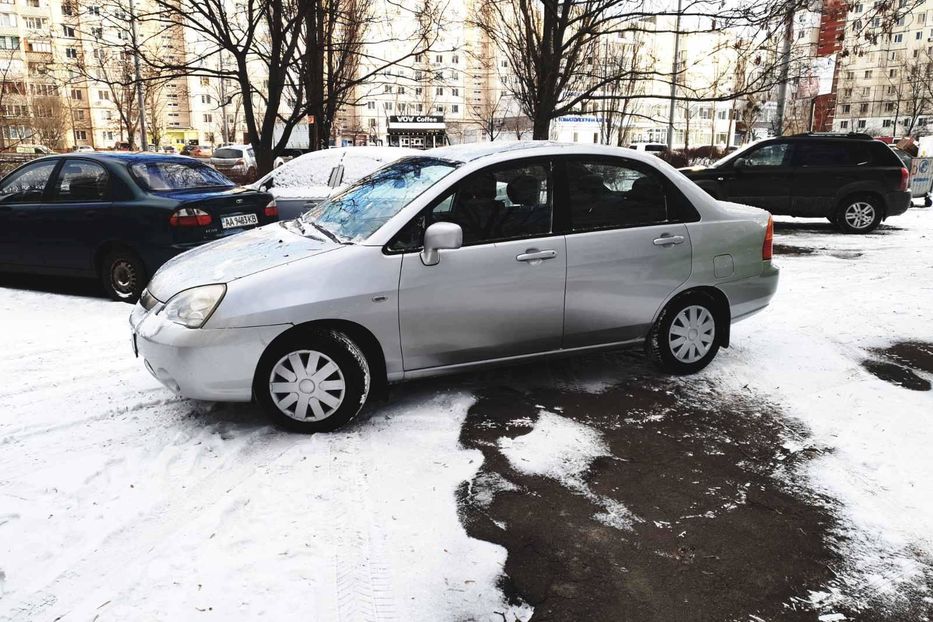 Продам Suzuki Liana 2003 года в Киеве