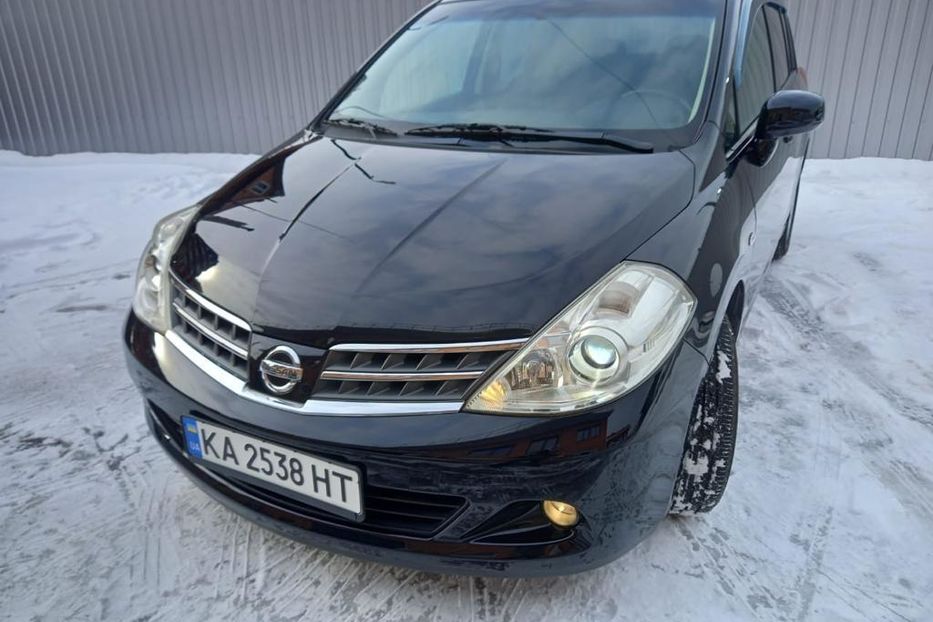 Продам Nissan TIIDA 2010 года в Киеве