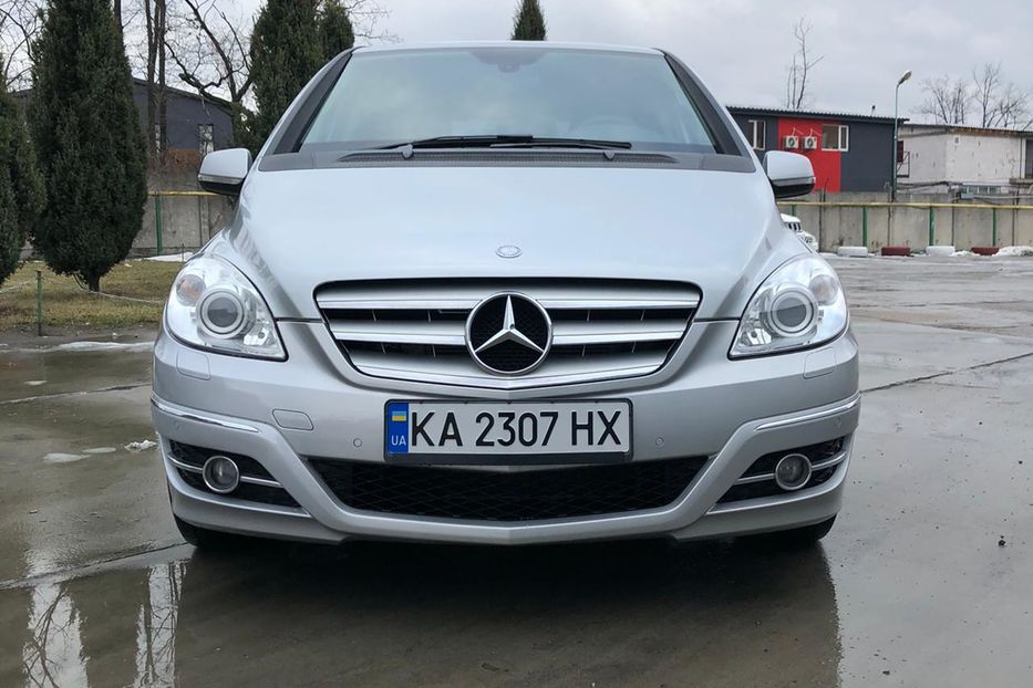 Продам Mercedes-Benz B 200 2010 года в Киеве
