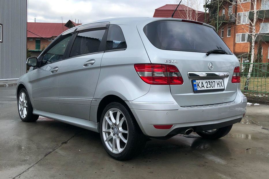 Продам Mercedes-Benz B 200 2010 года в Киеве