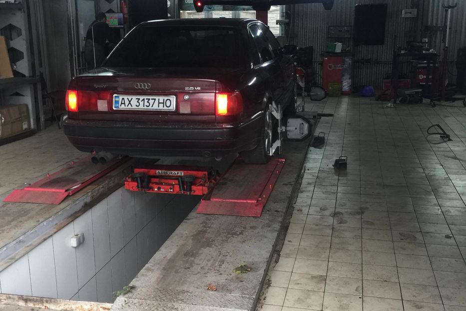 Продам Audi 100 1992 года в Харькове