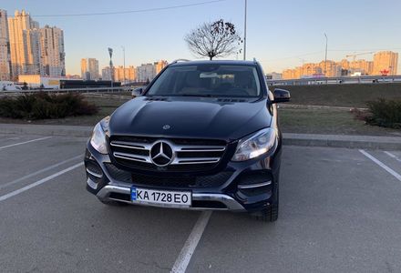 Продам Mercedes-Benz GLE-Class 350 4MATIC 2018 года в Киеве