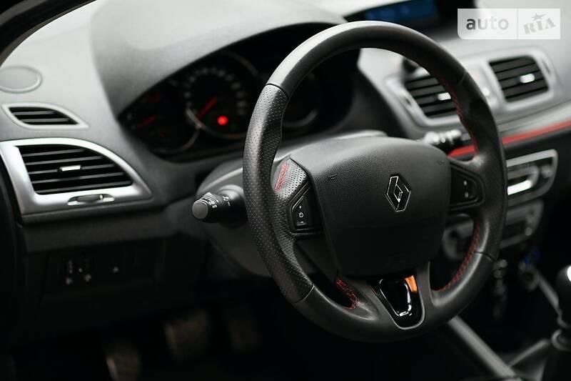 Продам Renault Megane GT LINE 2013 года в Киеве