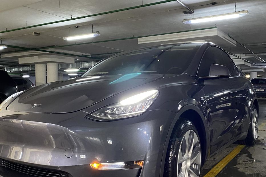 Продам Tesla Model Y 2020 года в Виннице