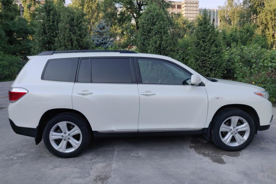 Продам Toyota Highlander 2011 года в Харькове