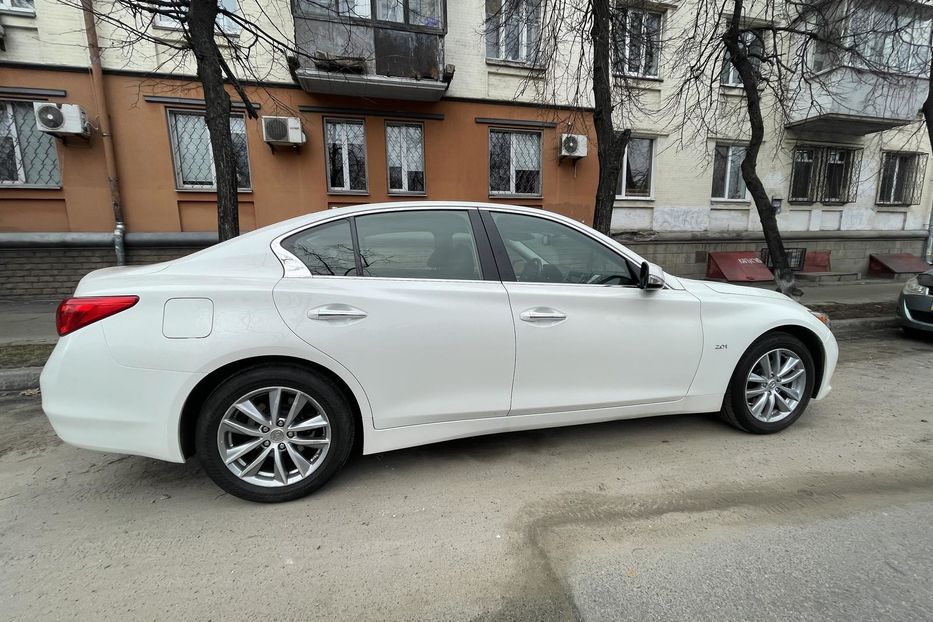 Продам Infiniti Q50 LUX AWD 2017 года в Киеве