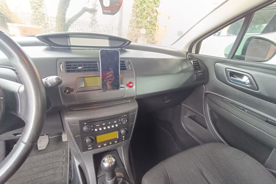 Продам Citroen C4 2010 года в Киеве