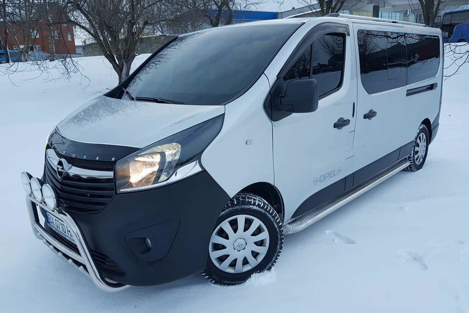 Продам Opel Vivaro пасс. 2018 года в Хмельницком