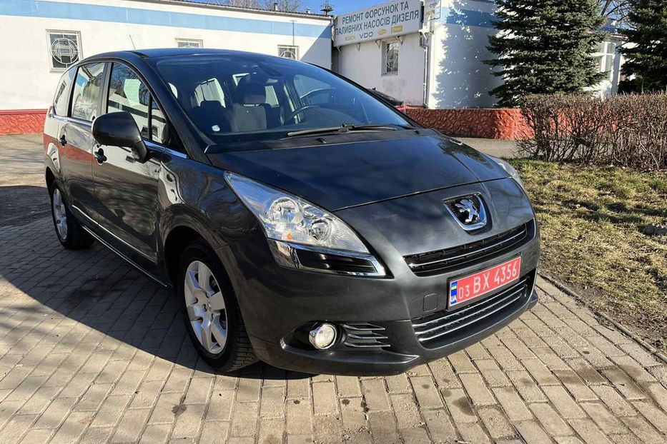 Продам Peugeot 5008 7місць 2013 года в Черновцах