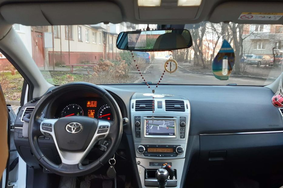 Продам Toyota Avensis 2013 года в Тернополе