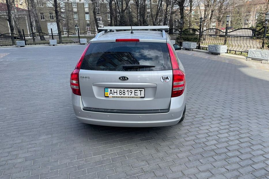 Продам Kia Ceed SW 2009 года в Днепре