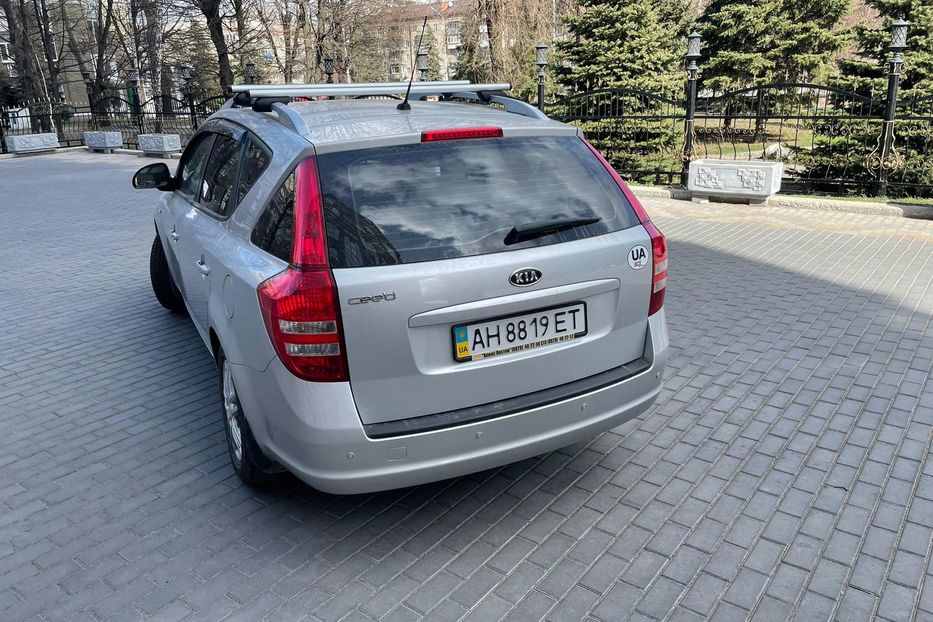 Продам Kia Ceed SW 2009 года в Днепре