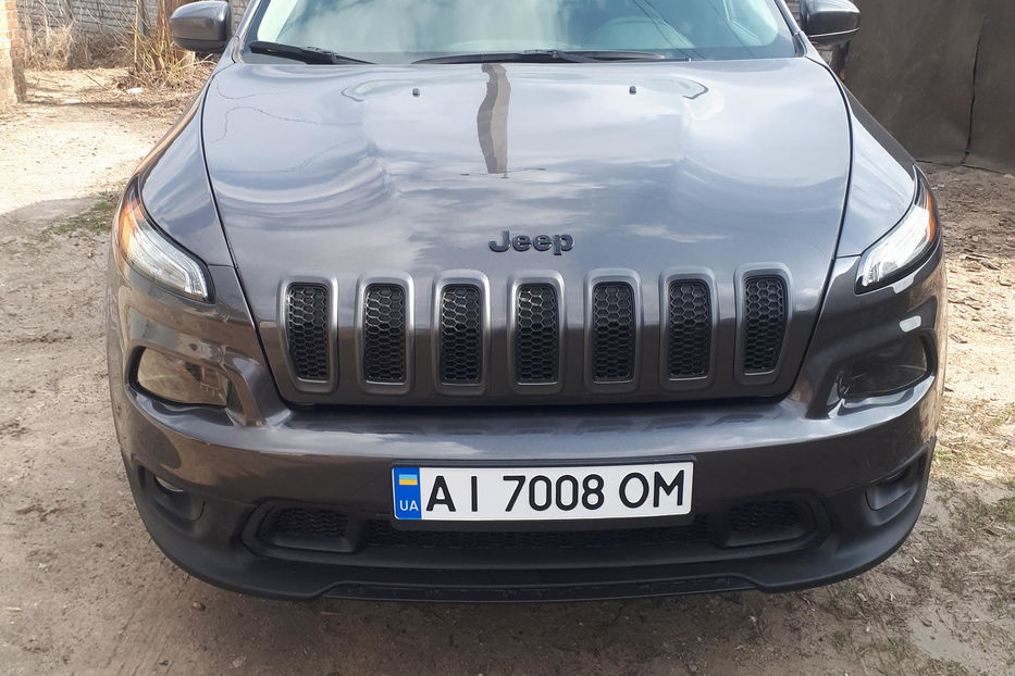 Продам Jeep Cherokee LATITUDE PLUS 4x4 2017 года в Киеве