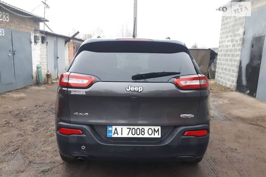 Продам Jeep Cherokee LATITUDE PLUS 4x4 2017 года в Киеве