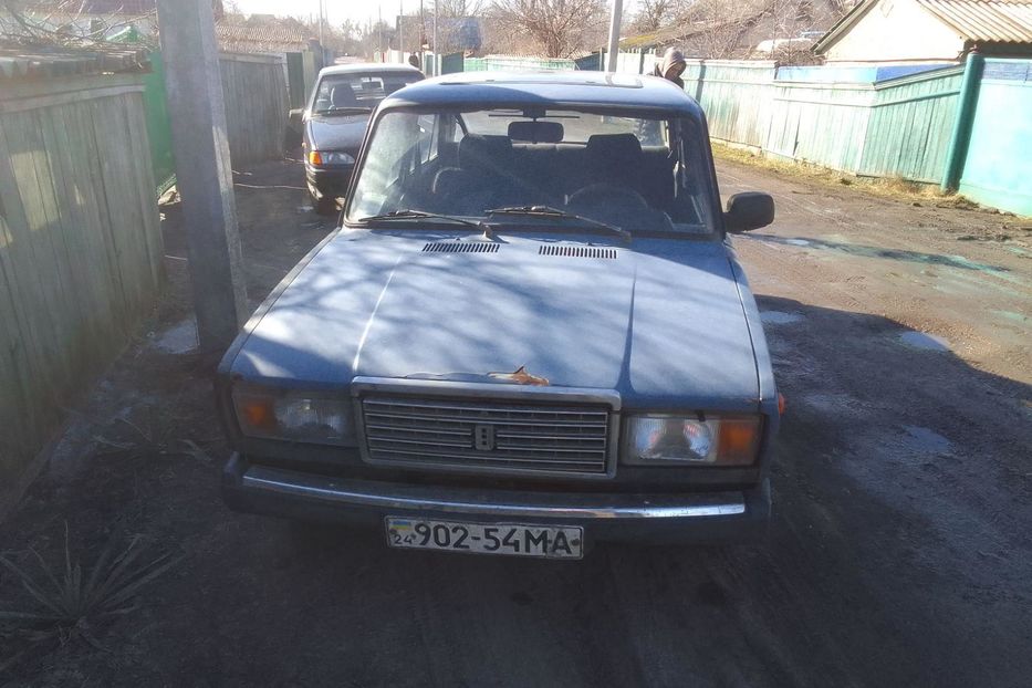 Продам ВАЗ 2107 1500 1990 года в Черкассах