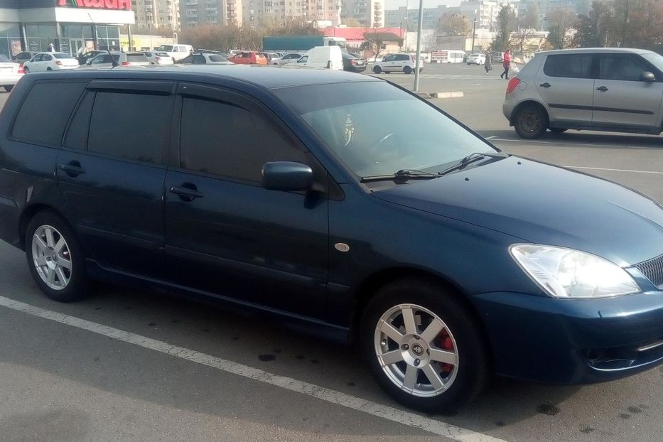 Продам Mitsubishi Lancer универсал 2007 года в Киеве