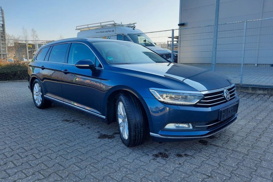 Продам Volkswagen Passat B8 Highline 2016 года в Киеве