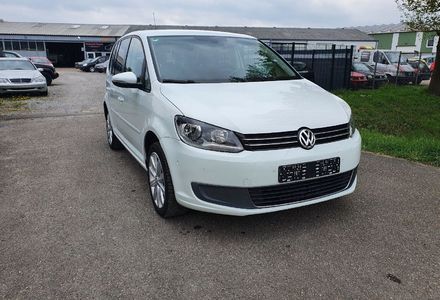 Продам Volkswagen Touran 2014 года в Киеве